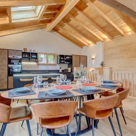 Tilly Chalet *